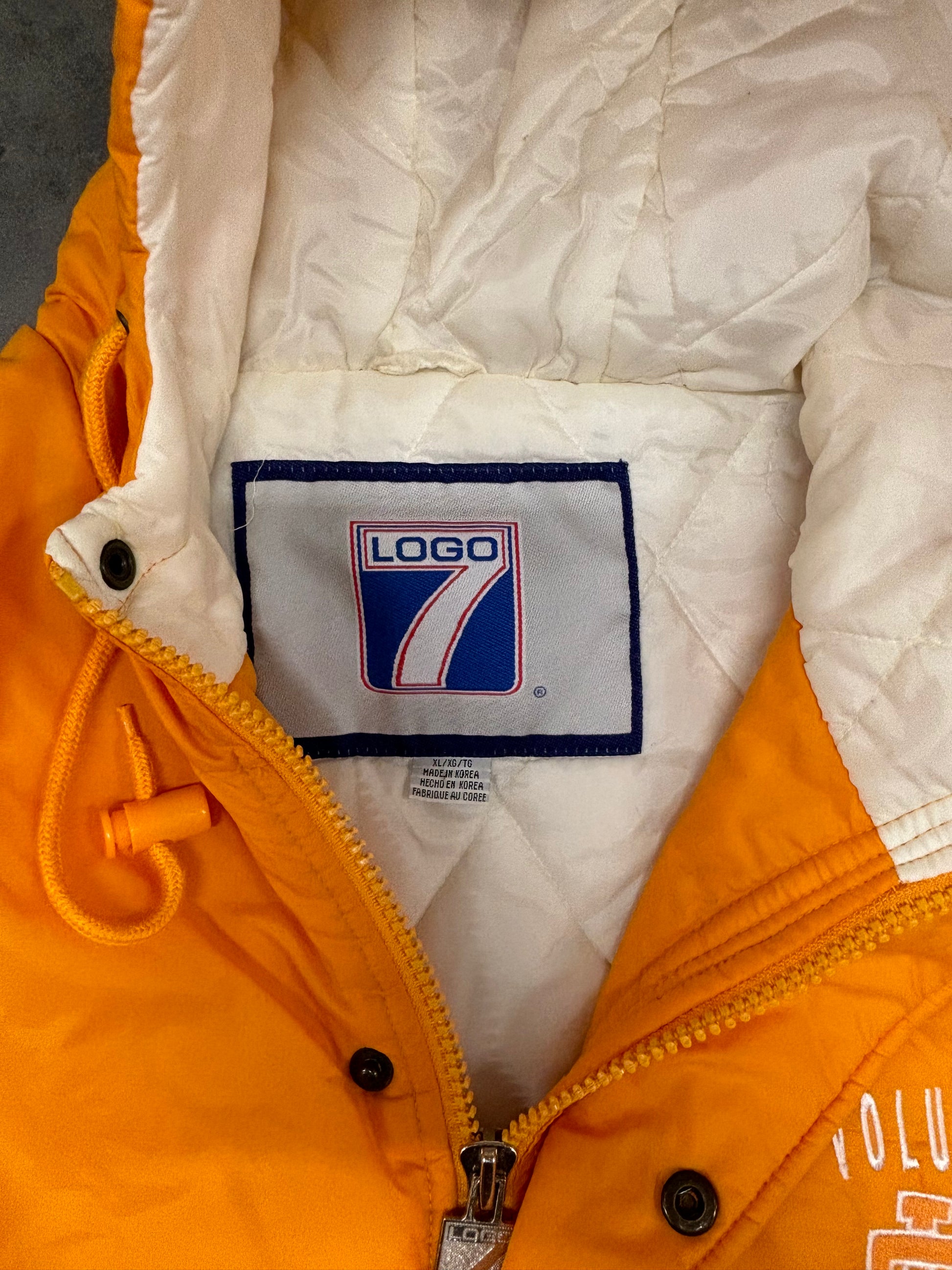VINTAGE LOGO 7 SPELLOUT PUFFER - XL