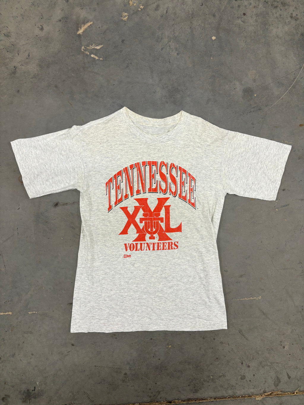 VINTAGE SALEM SPELLOUT SHIRT - L