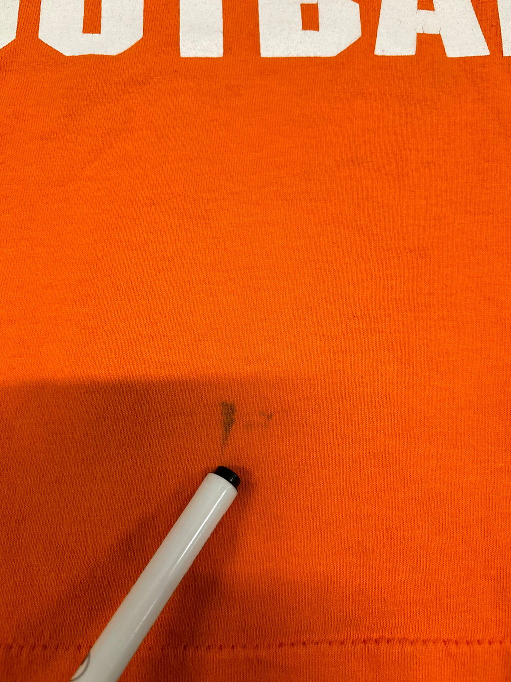 VINTAGE SALEM TENNESSEE SPELLOUT SHIRT - L