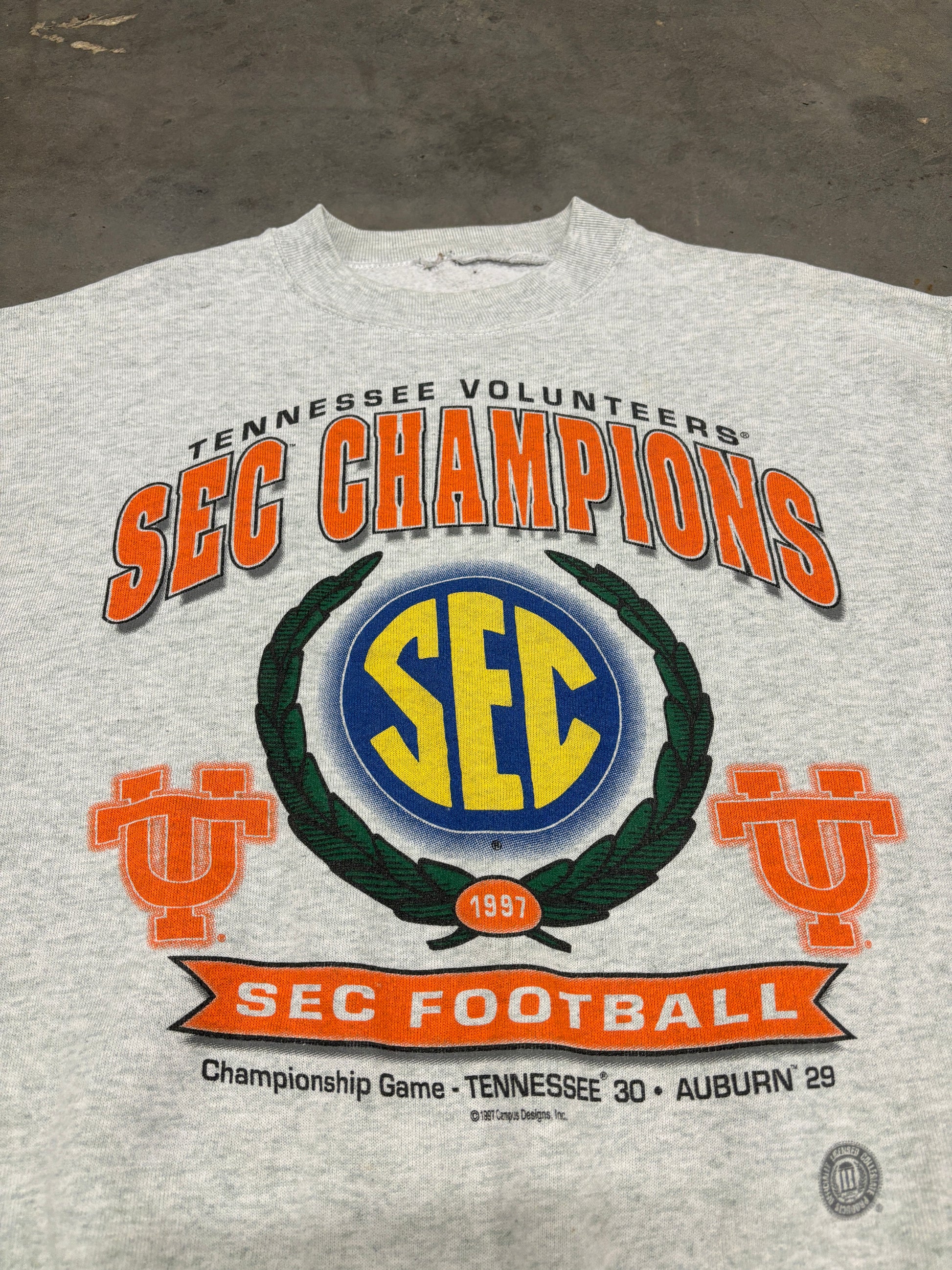 VINTAGE 1997 SEC CHAMPIONS SWEATSHIRT - L