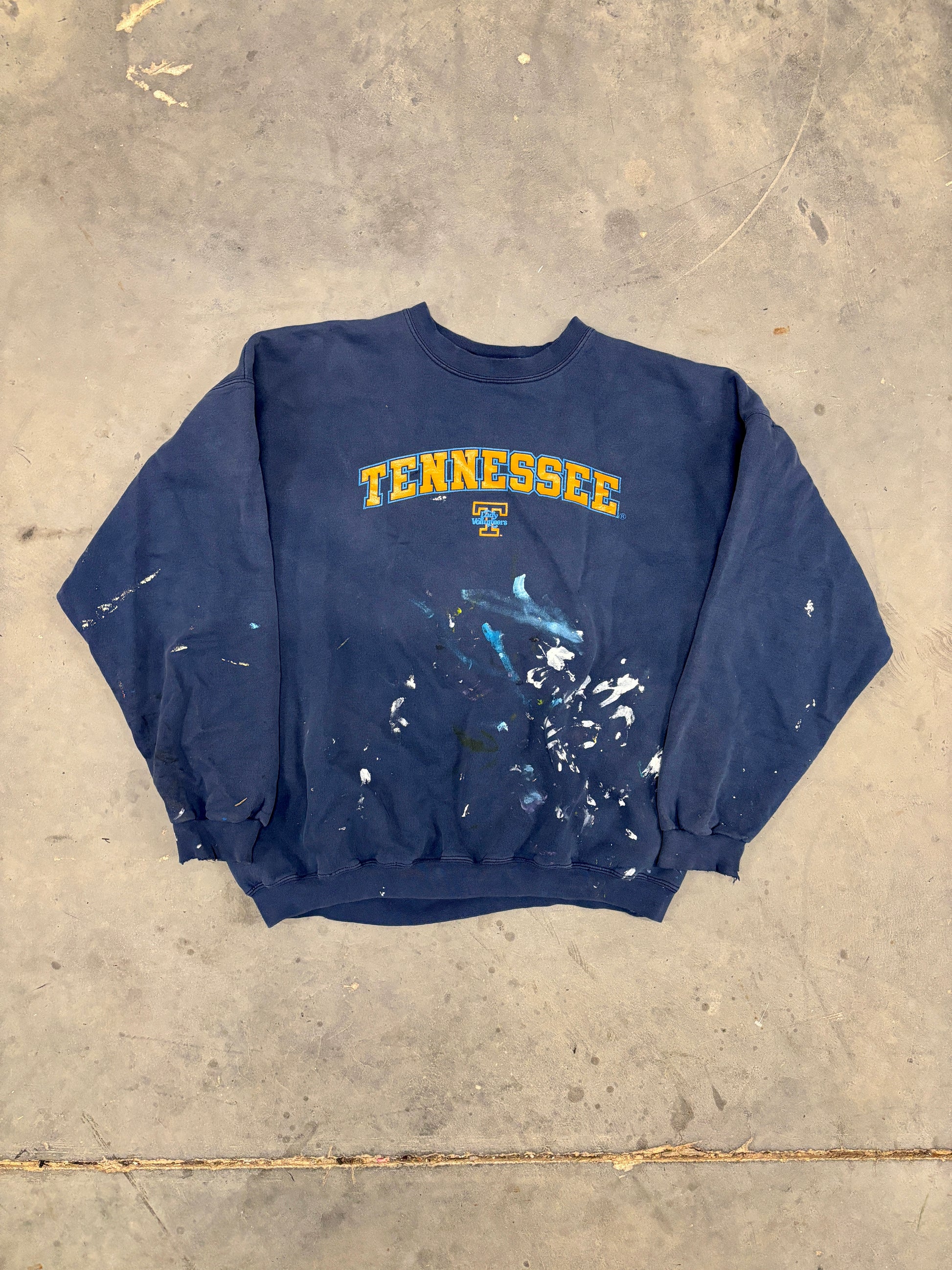 *DISTRESSED* VINTAGE LADY VOLS SPELLOUT SWEATSHIRT - XL