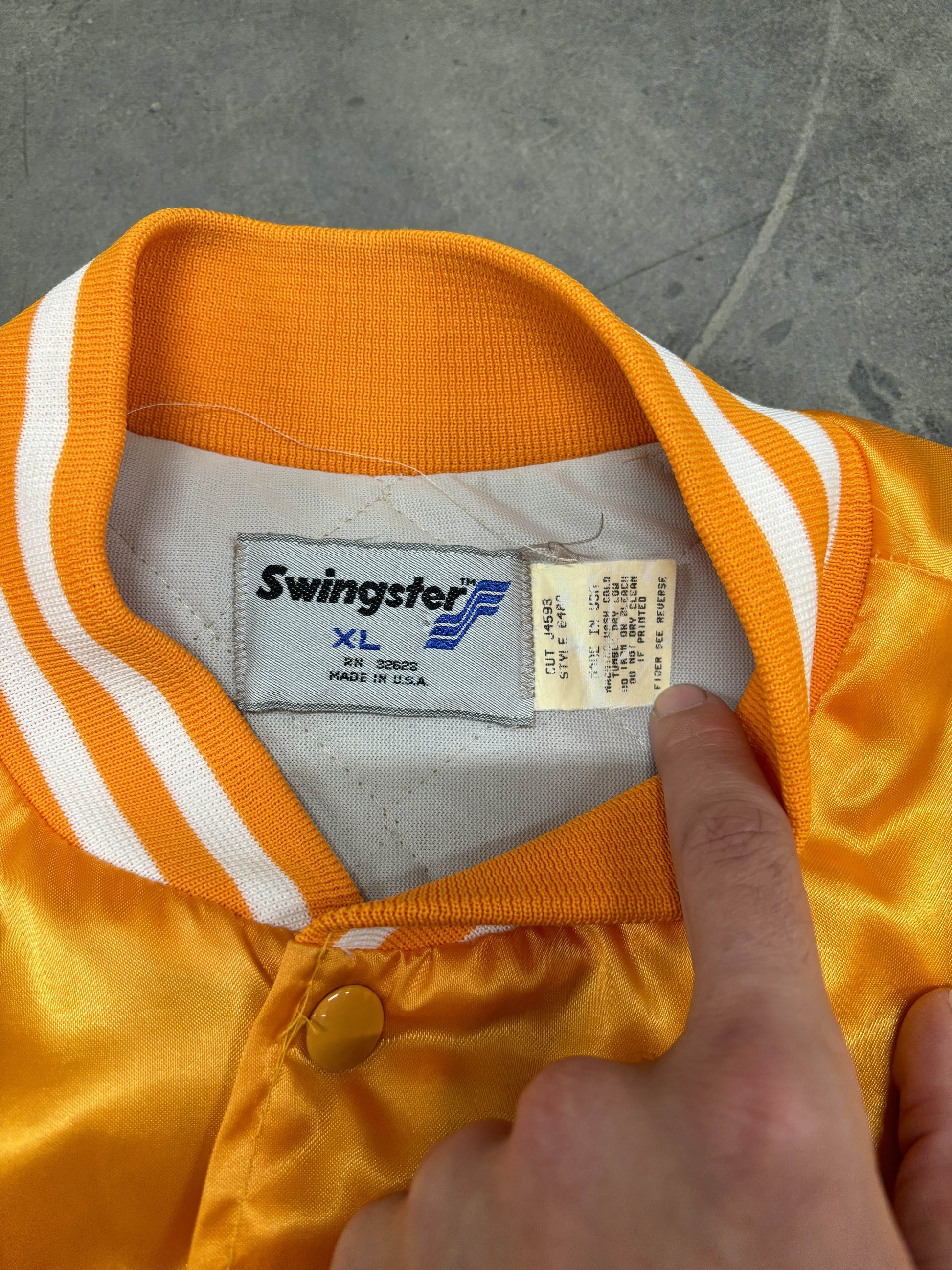 VINTAGE TENNESSEE SPELLOUT SATIN BOMBER JACKET - XL/XXL