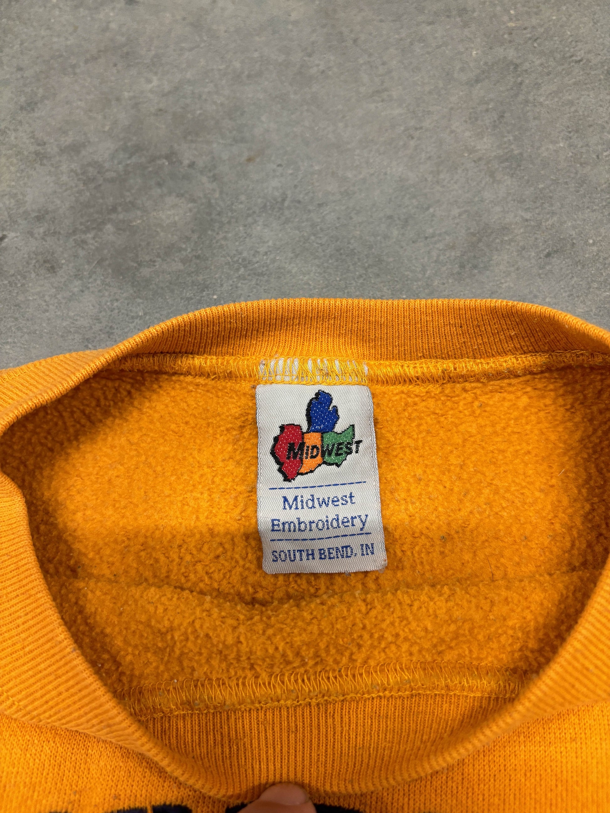 VINTAGE EMBROIDERED TENNESSEE SWEATSHIRT - L