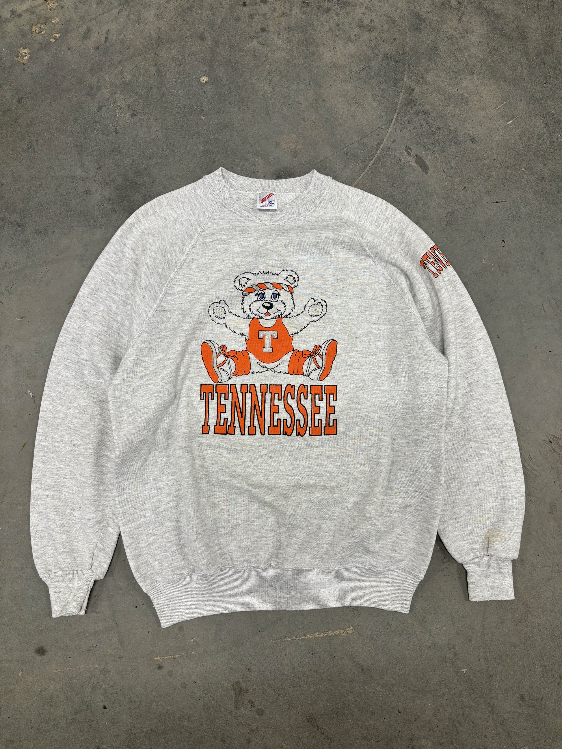 VINTAGE TENNESSEE TEDDY BEAR SWEATSHIRT - L